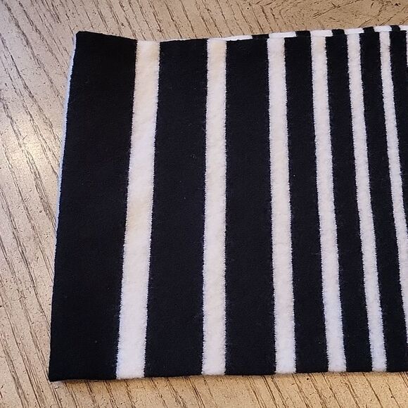 Cute scarf cream and black - Picture 2 of 9